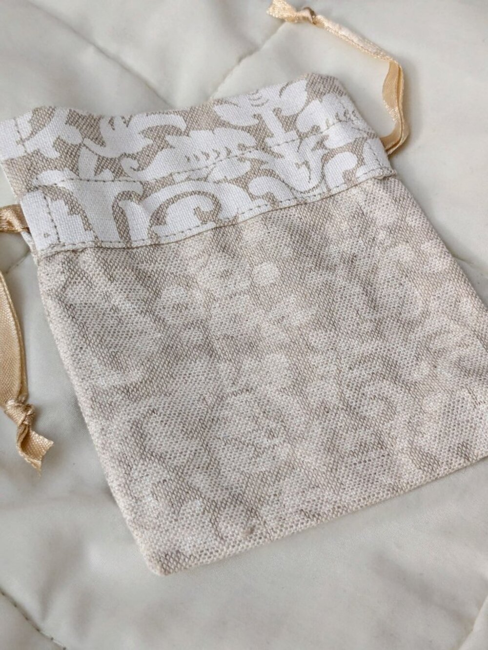 Soft Surroundings Cream Cotton Linen Drawstring Jewelry Dust Bag for Gift Giving